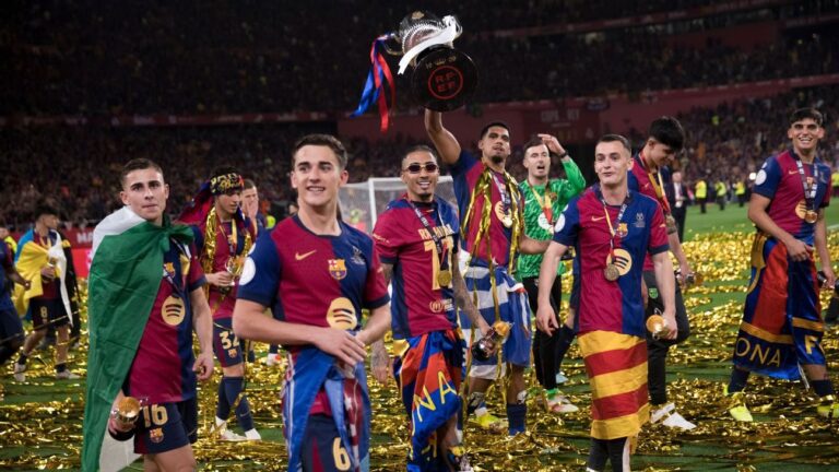 Barcelona win dramatic Copa del Rey clasico, Liverpool clinch Premier League, more