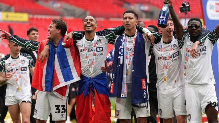 Decision time for Sunderland... stick with the plan or twist to try and survive in PL?