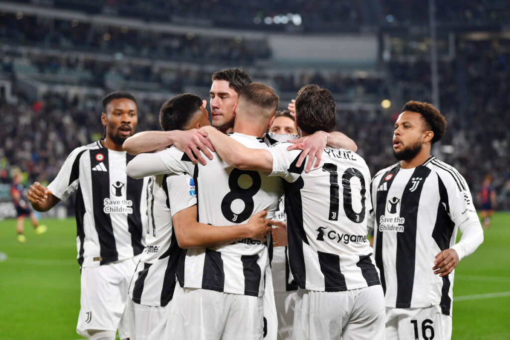 Juventus Lecce hugs
