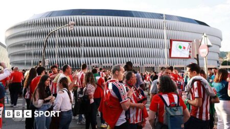 Man Utd & Spurs disabled fans criticise final ticket allocation