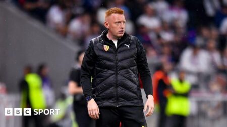 Southampton appoint Still on three-year deal
