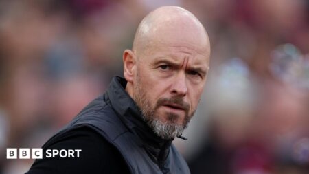 Ten Hag set to replace Alonso as Leverkusen manager