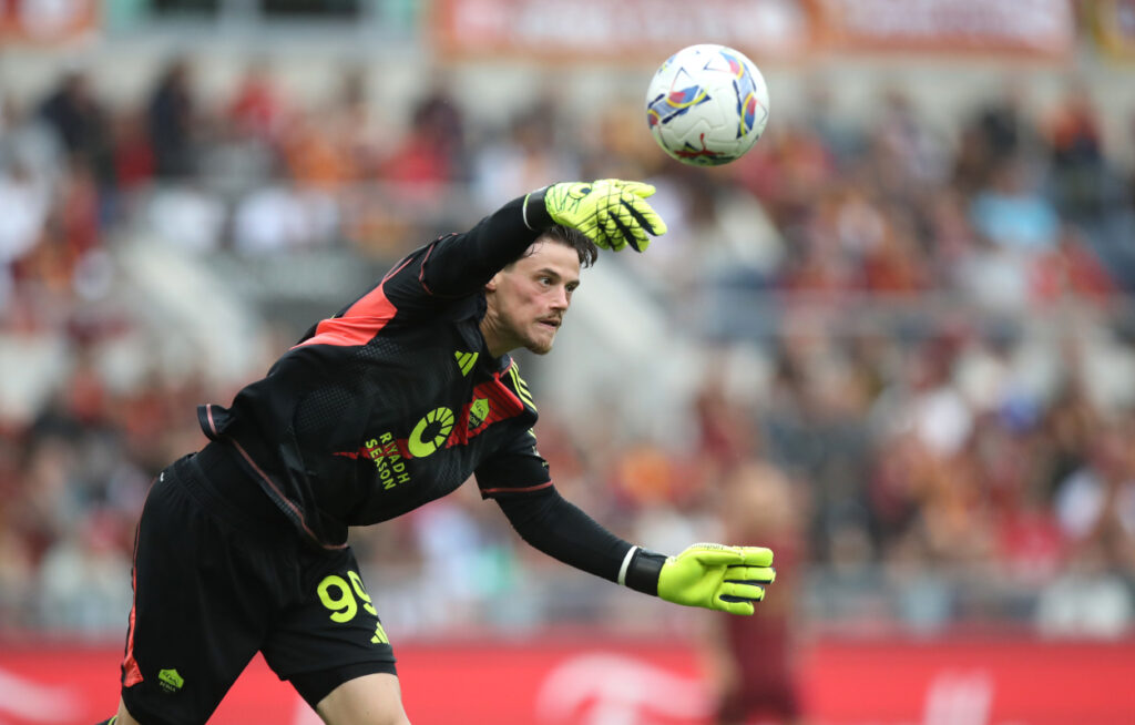 Roma get good and bad news, as Svilar stalls and Dahl is sold